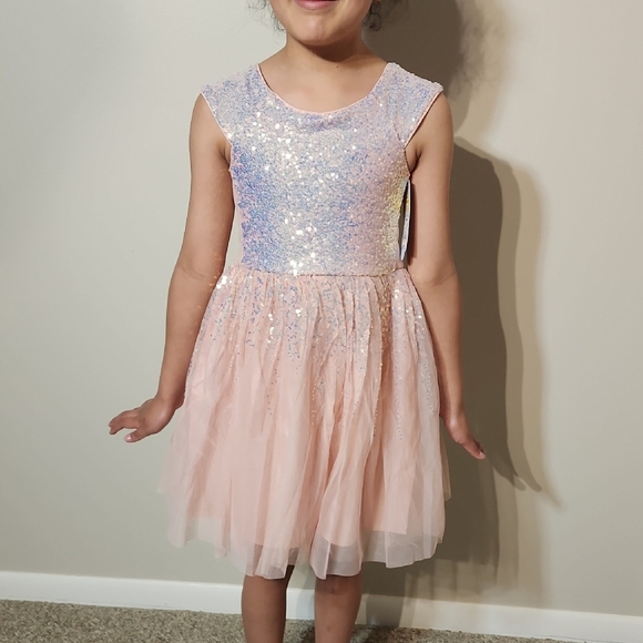 Pink Ballet-Inspired Dance Costume with Sparkling Bodice - Picture 6 of 8